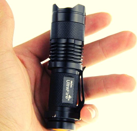 best pocket flashlight 2023
